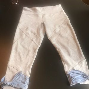 Size 6 barre/yoga lululemon leggings
